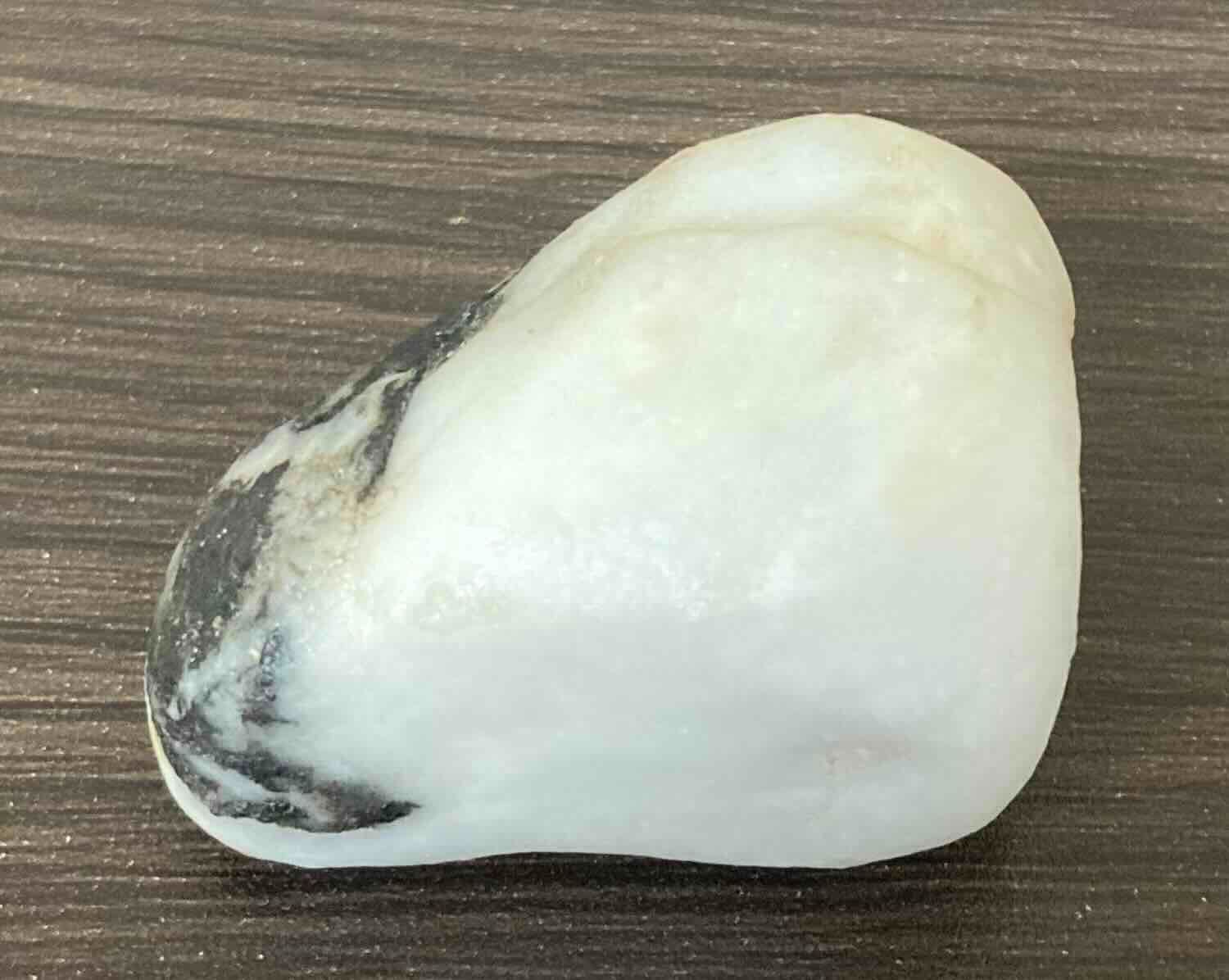 超特価9,900円！」あわ貴石ギャラリーの「阿波天然ミルク翡翠