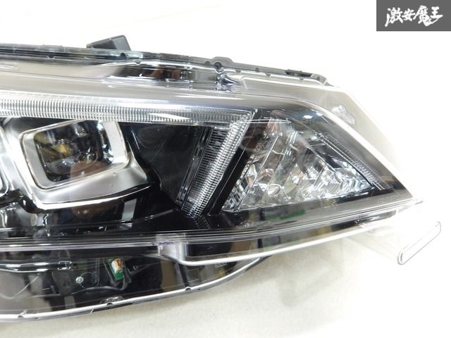 NISSAN リーフ　純正LED 右ヘッドライトユニット 日産(純正) ZE1リーフ純正LEDヘッドランプ のパーツレビュー