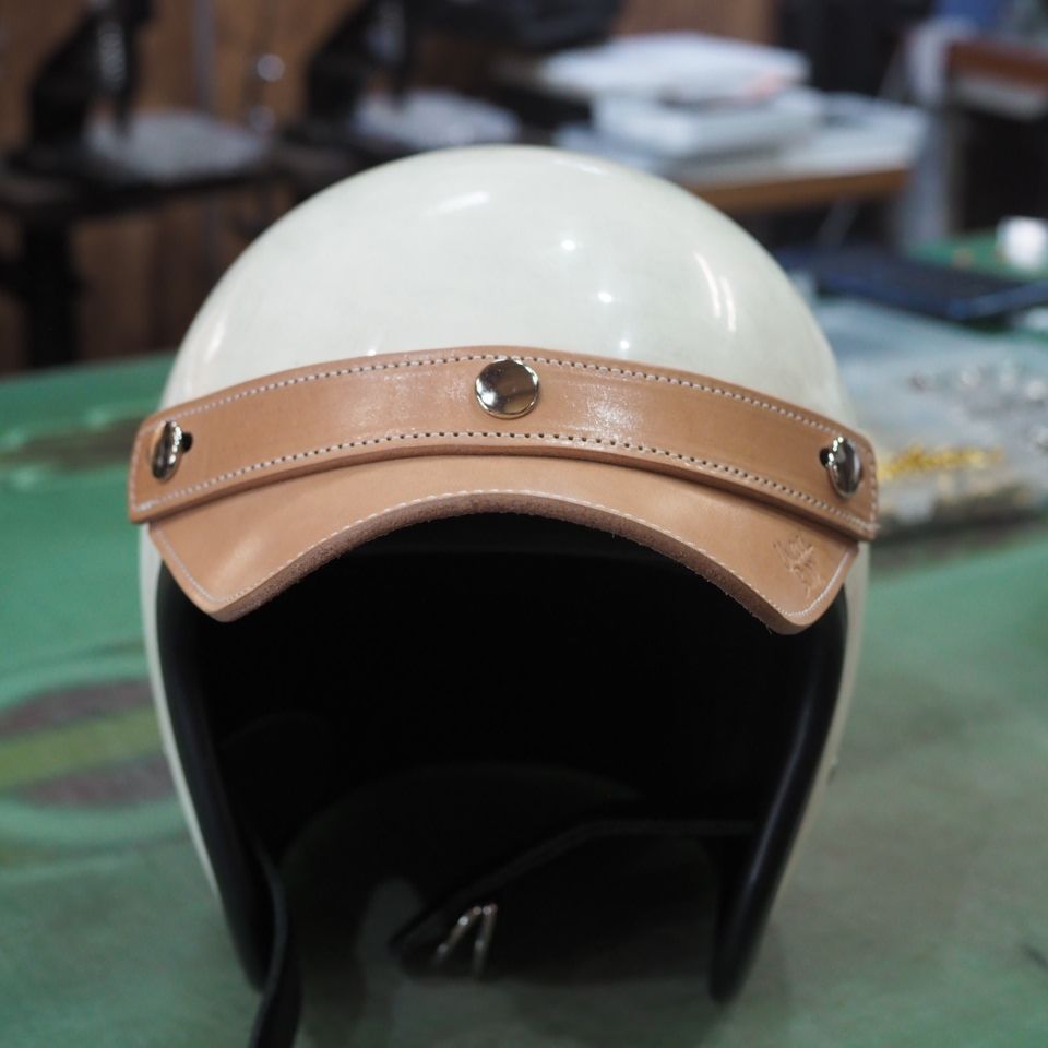 ⚪︎当店オリジナル形状⚪︎ダックテール（ショート）　ヘルメットバイザー　人気の茶芯 ヘルメットバイザー ダックショートバイザー 前上がりストリート