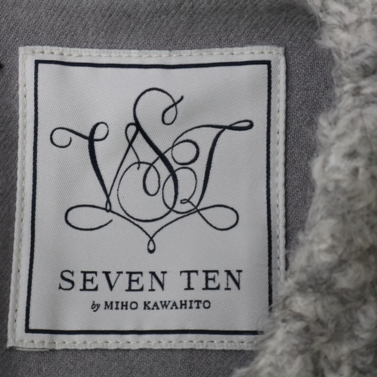 【未使用/完売】seventen フェザーヤーンレイヤードウールトップス 黒 S 未使用/完売】seventen フェザーヤーンレイヤードウールトップス