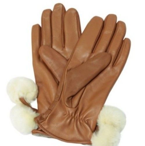 UGG アグ/レザー手袋/LEATHER POM GLOVE/CHESTNUT - メルカリ