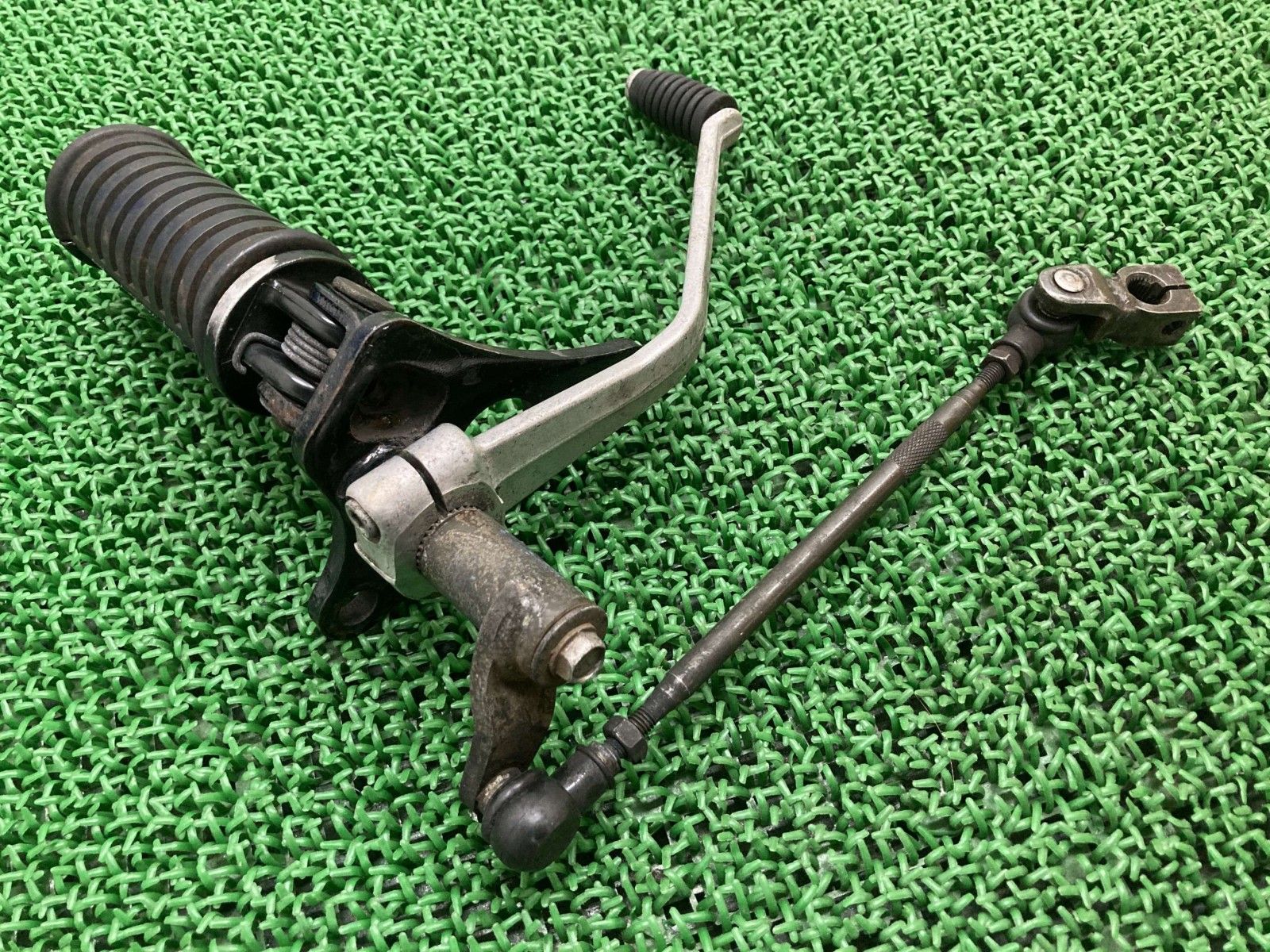 エリミネーター250V ステップ 左 カワサキ 純正 VN250A ELIMINATOR250V シフトペダル シフトロッド ペグ ペイント素材に bA