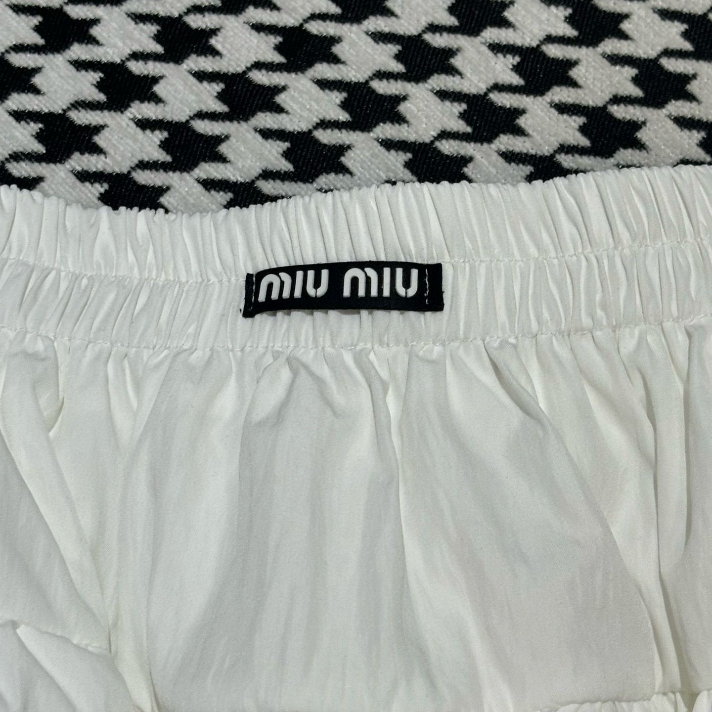 MIUMIU フリル付きフ