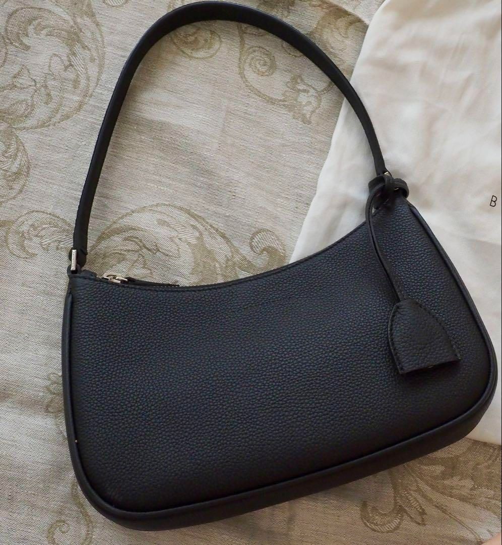 BONAVENTURA ボナベンチュラ　キアラ　ショルダーバッグ ブラック　黒 BONAVENTURA ボナベンチュラ キアラ ショルダーバッグ ブラック