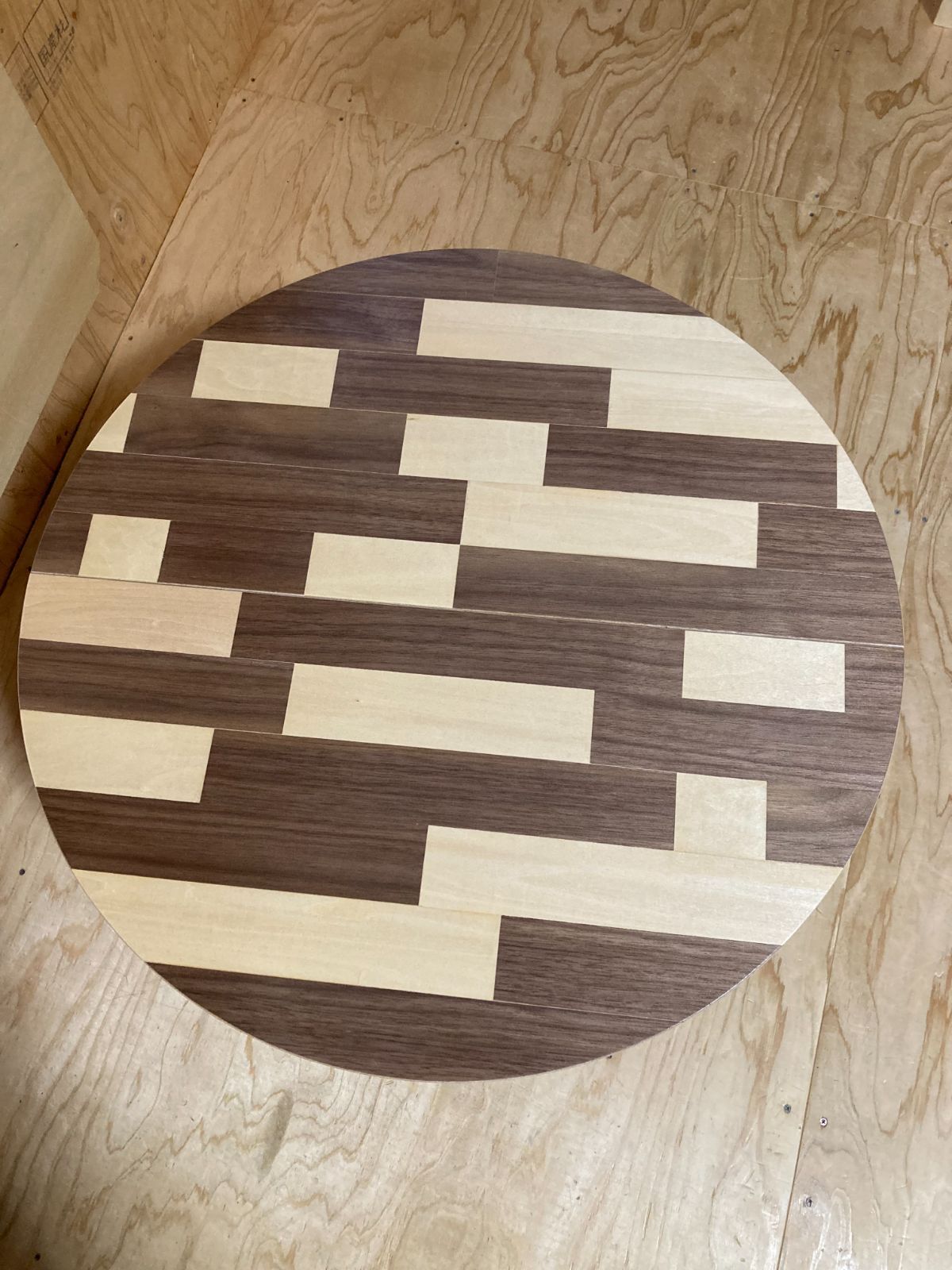 折りたたみテーブル タイルA 針葉樹 合板