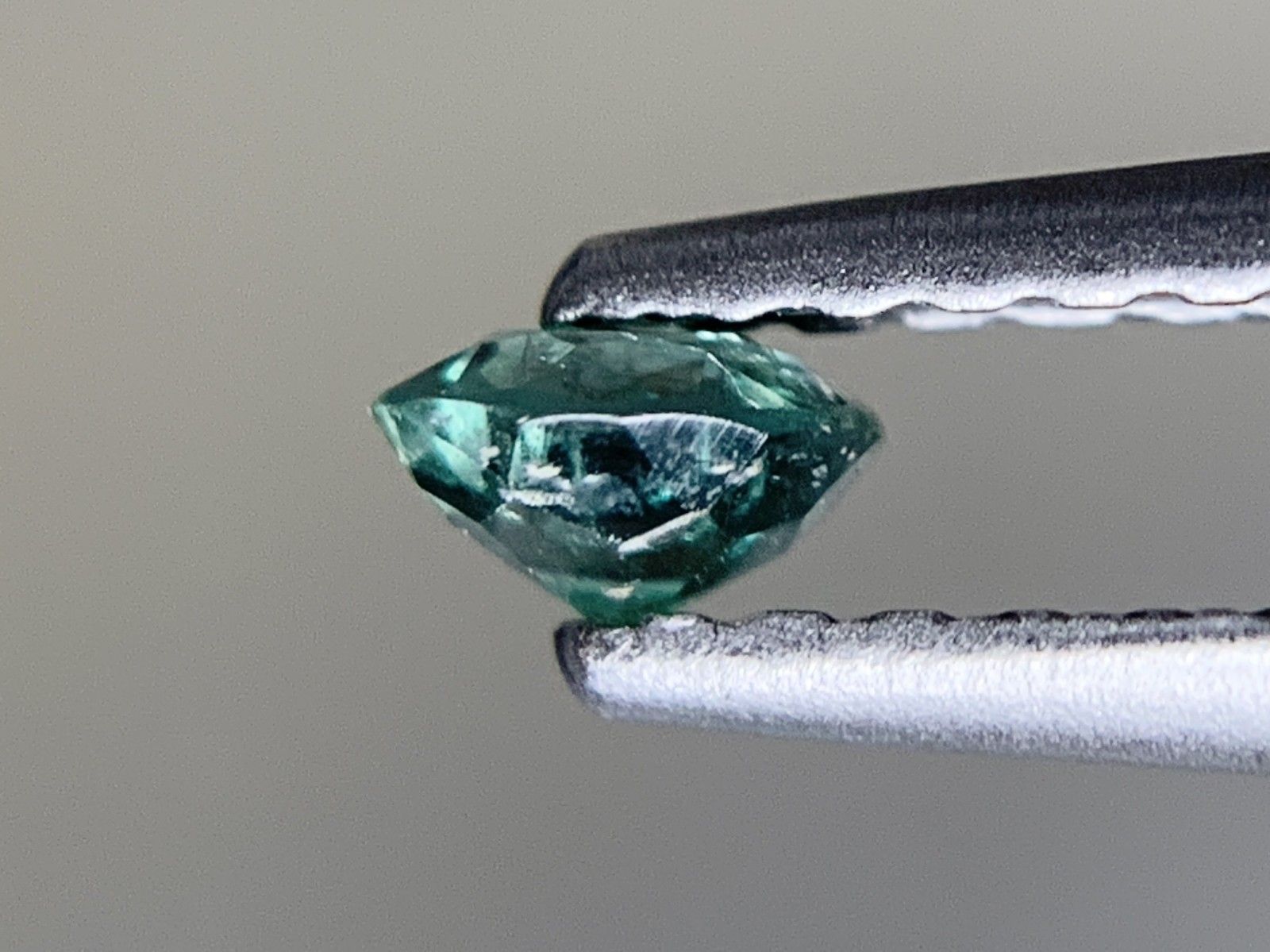 アレキサンドライト 0.180ct