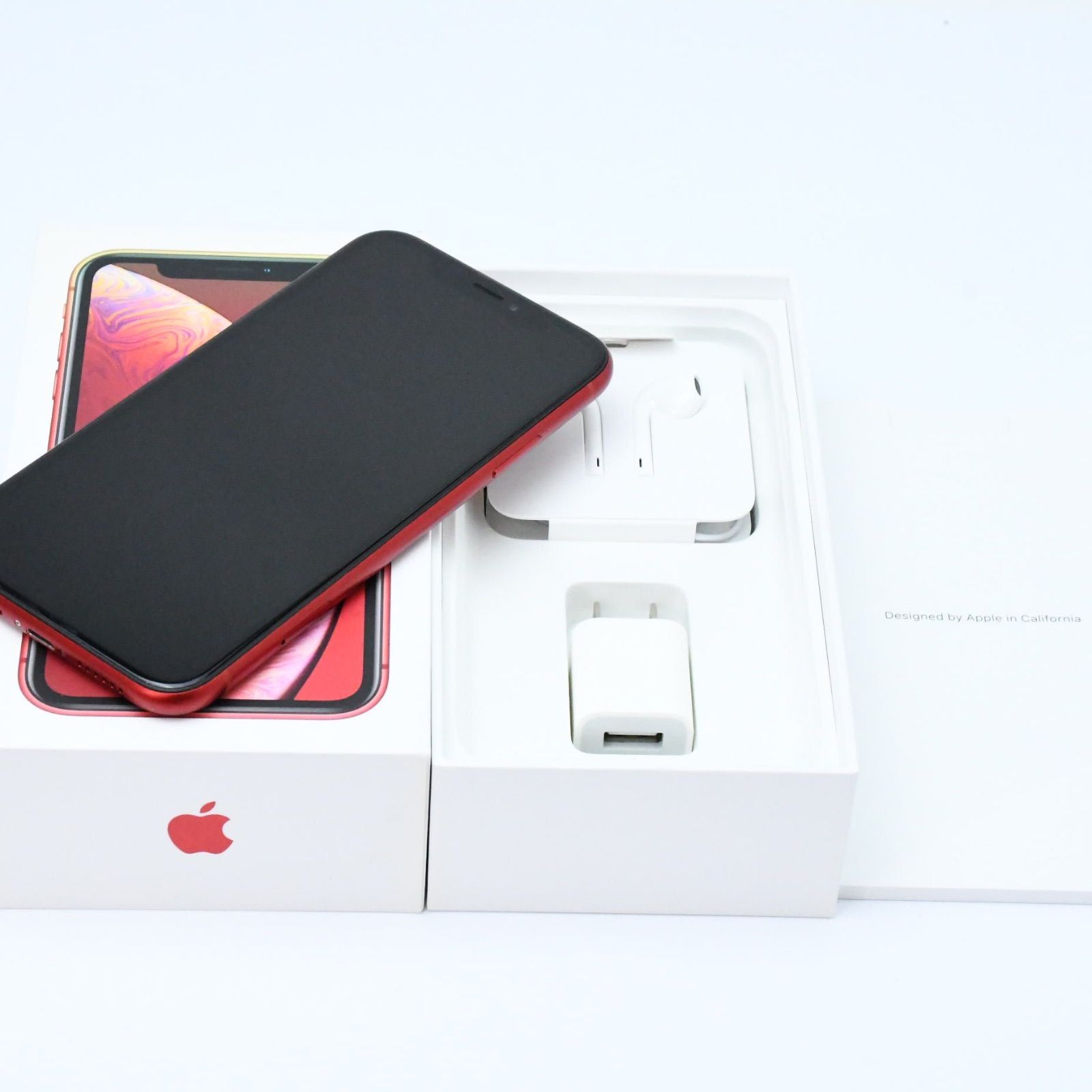 液晶美品＊付属品完備】docomo SIMフリー iPhone XR 64GB レッド