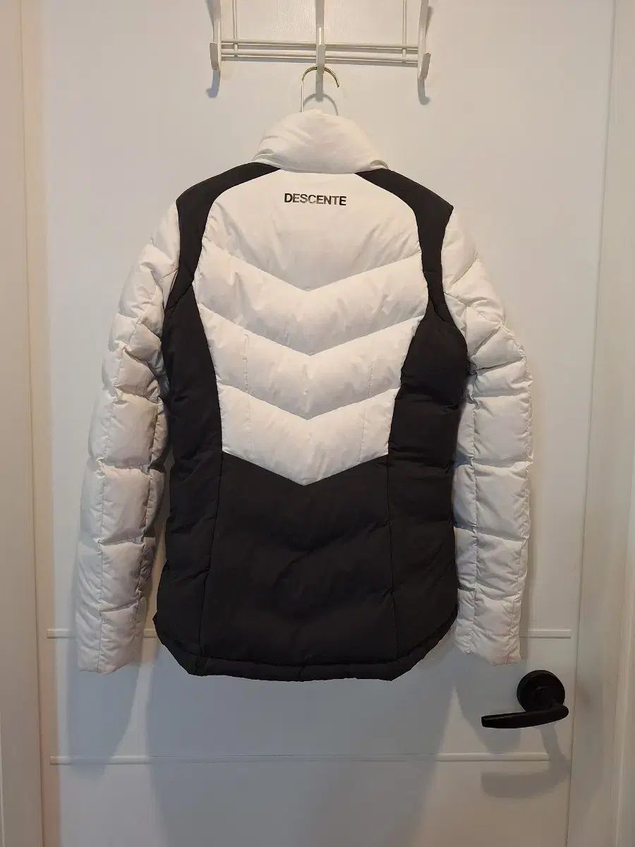 DESCENTE デサント 切り替え 軽量 ダウンジャケット  DESCENTE ALLTERRAIN＞MIZUSAWA DOWN MOUNTAINEER-L&frasl;水沢ダウン