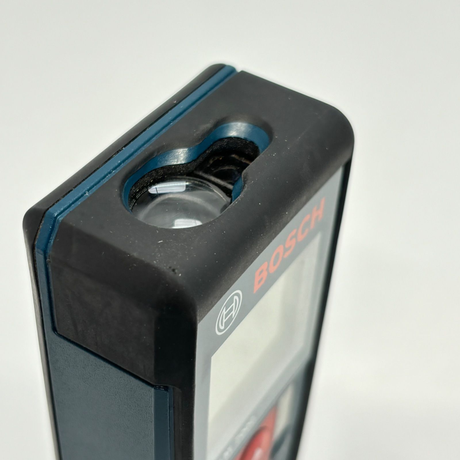 GLM7000
