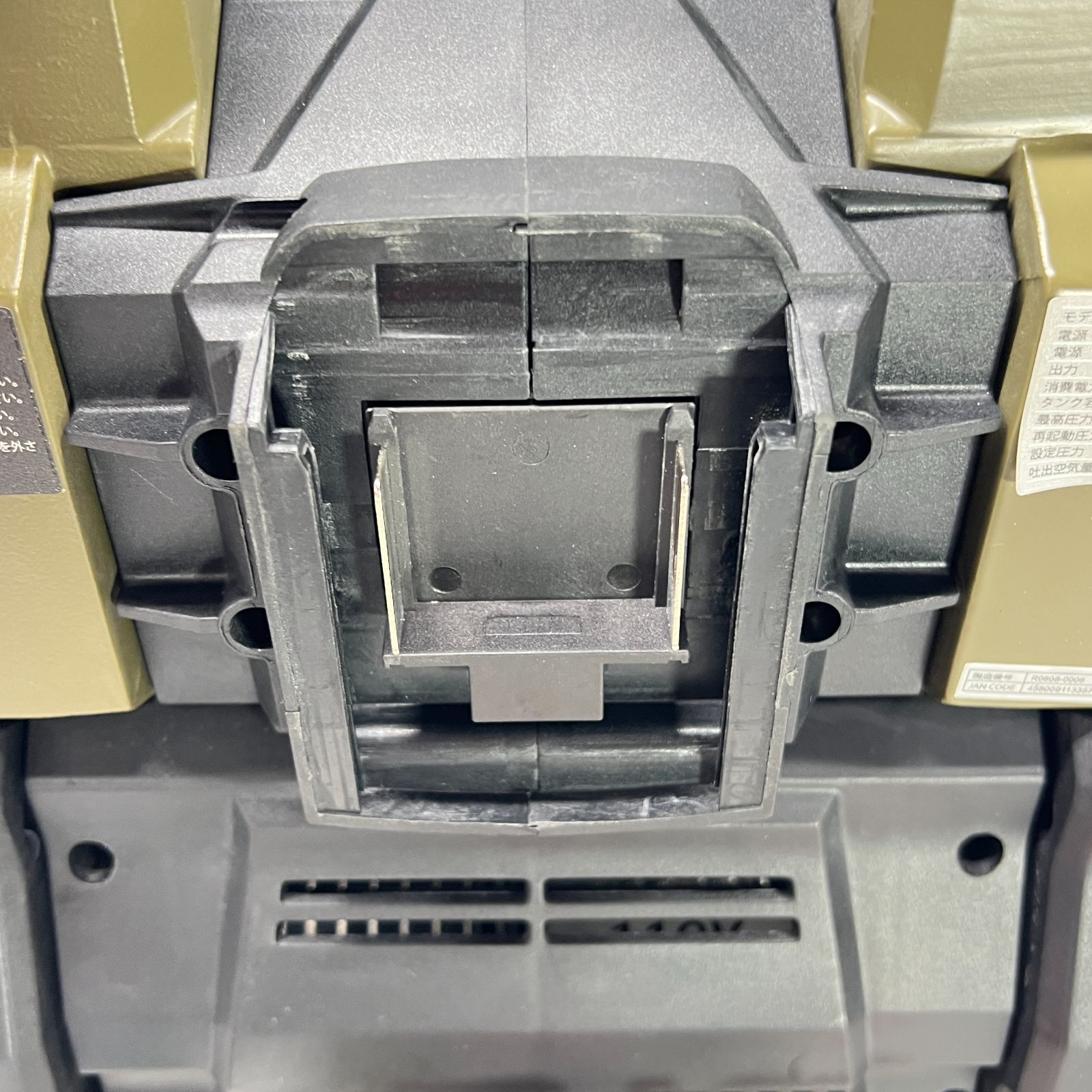 中古品】 【お買い得！】 エアーコンプレッサー 100V 5L アルミタンク 