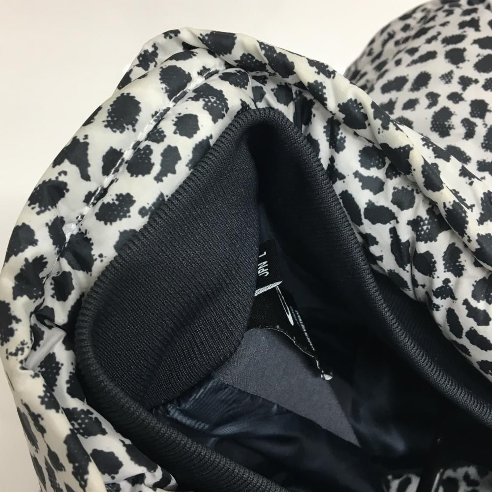 即完売モデル オークリー ダウンジャケット 白×グレー 総柄 ジップポケット ダウン80％ メンズ L ゴルフウェア Oakley 開封済