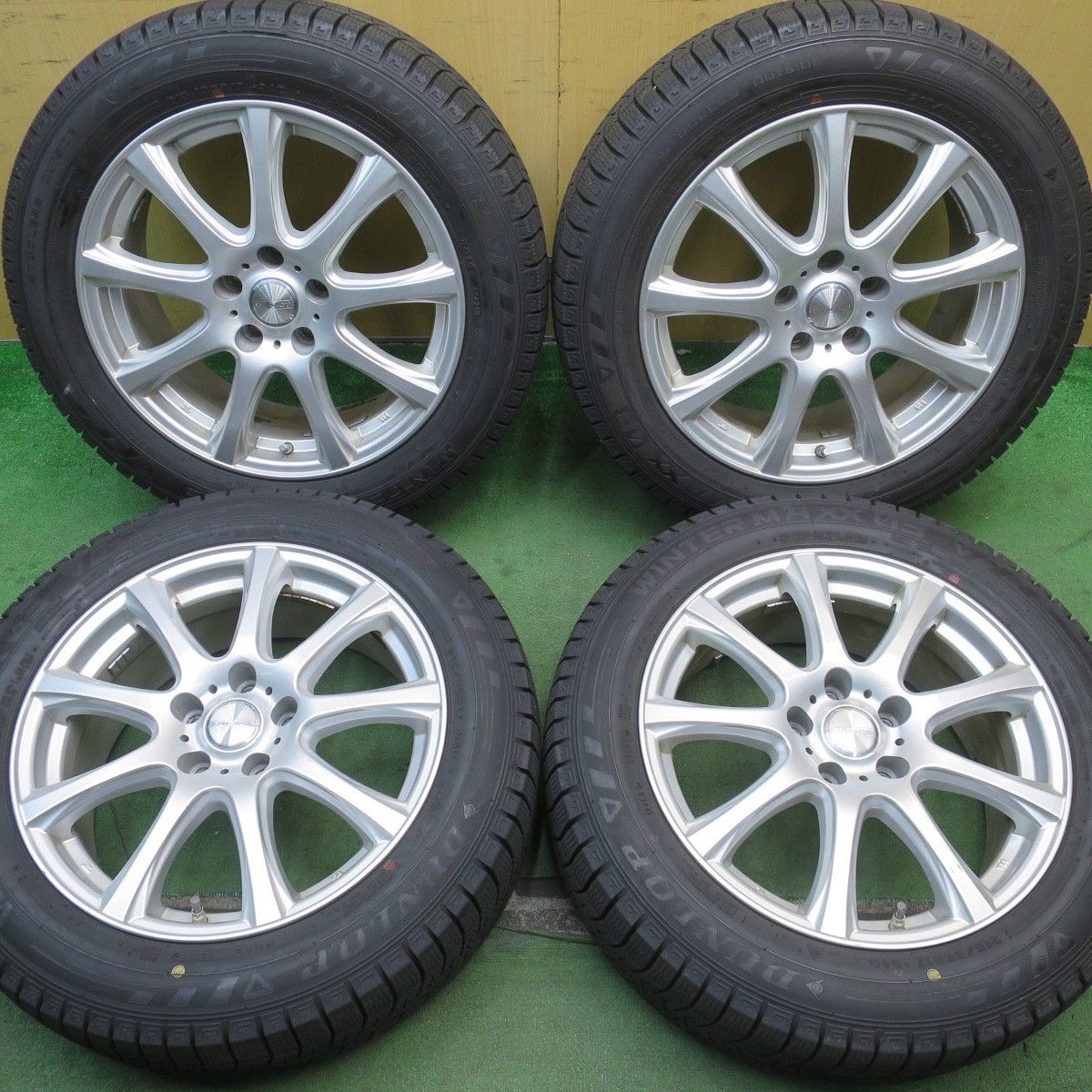 バリ溝！21年！キレイ！9.5分☆スタッドレス 215/55R17 ダンロップ 