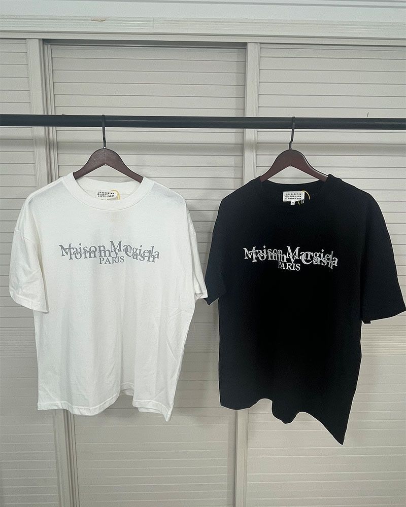 Maison Margiela × Tommy Cash コラボ Tシャツ メゾンマルジェラ ブラック TEE Tシャツ - メルカリ