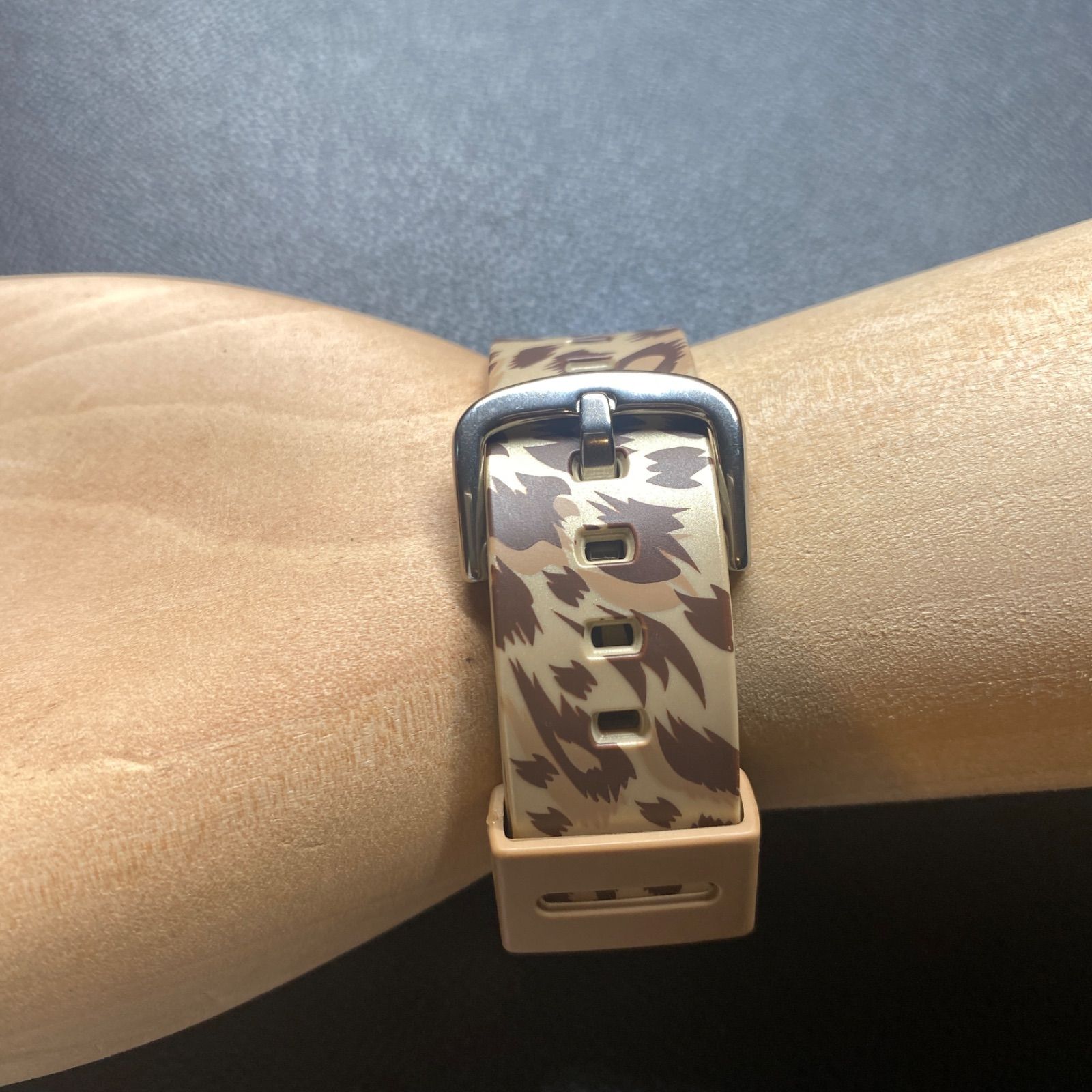 希少 カシオ CASIO BABY-G レオパードシリーズ 海外モデル BA-110LP 豹