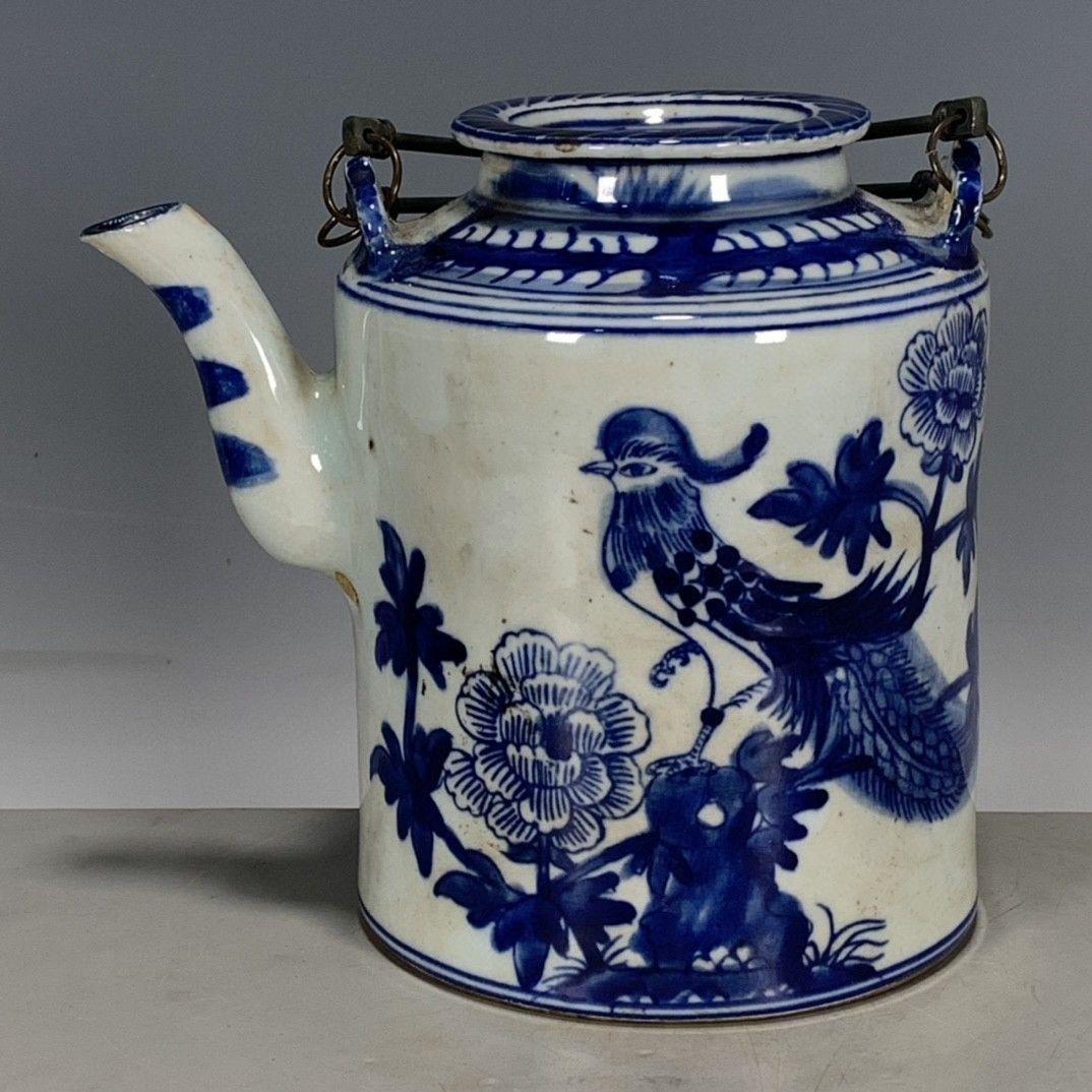 【SALE／55%OFF】 工芸品 装飾品 青花花鳥文様提梁壺 美術品 メルカリ - 置物 工芸品