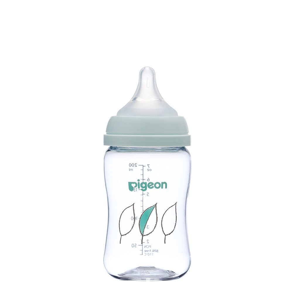 ピジョン 母乳実感 哺乳びん 200ml 軽くて割れにくいプラスチック製 Leaf ガラスの様なプレミアムな透明度(T-Ester) [Leaf] [200ml]