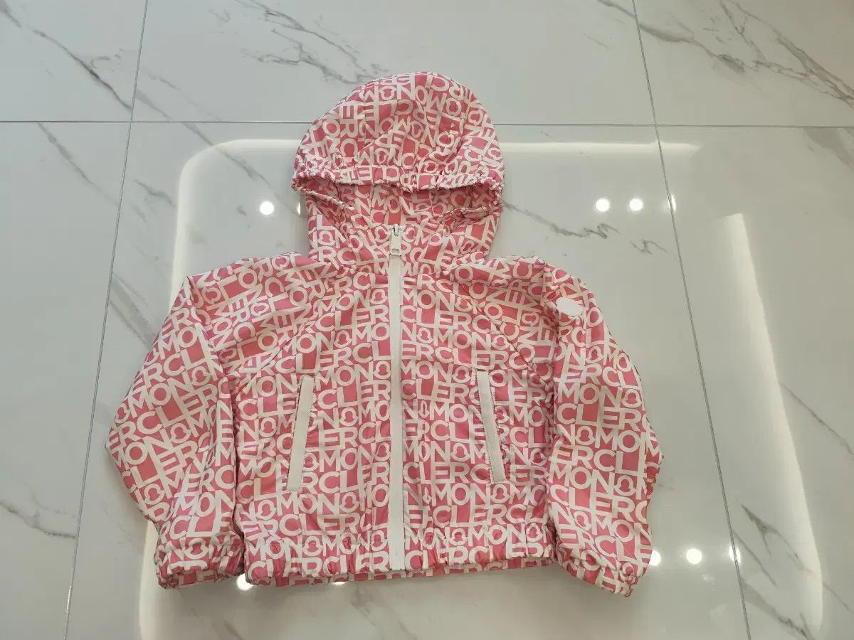 ウィンドブレーカー