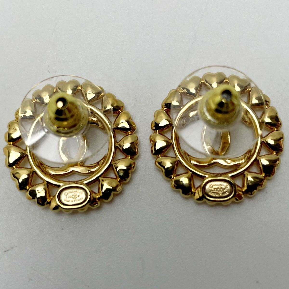 ピアス