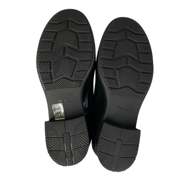 トライアングルロゴ