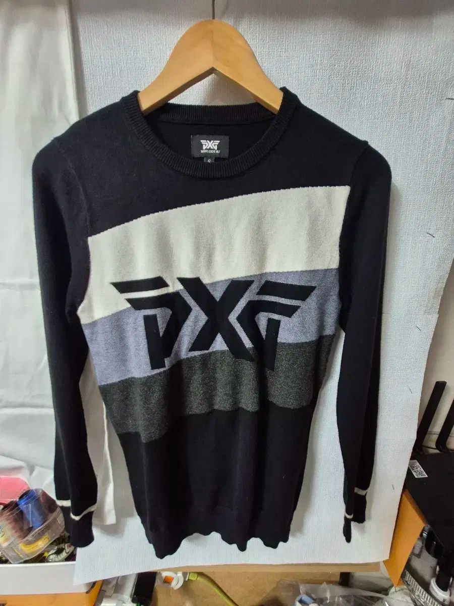 PXG ブラック ストライプ ニット