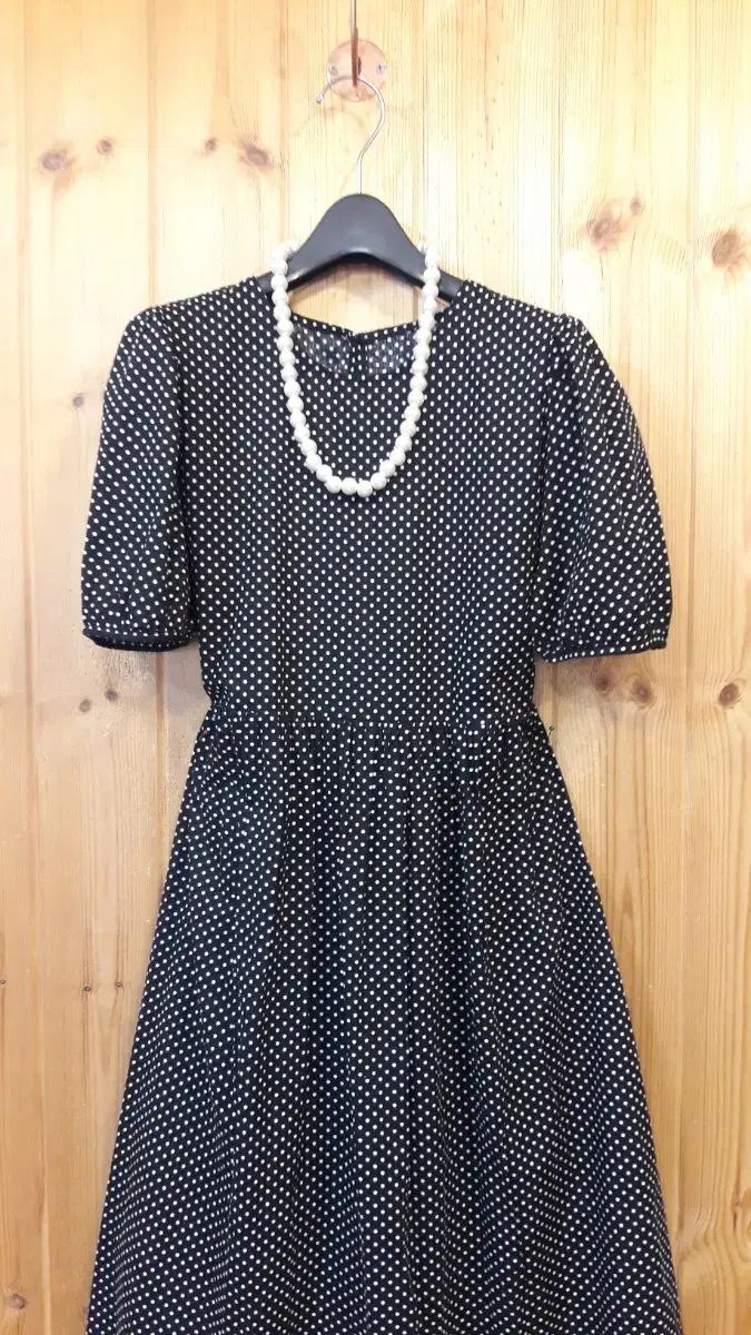 トレフルプラスワン*水玉ロングワンピース　フレア　長袖　ドット ドット フレア ロング ワンピース 新品 トレフルプラスワン*水玉