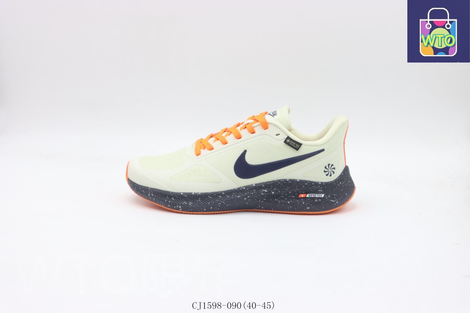 Nike ランニングシューズ ホワイト/オレンジ/ブルー 今日特価