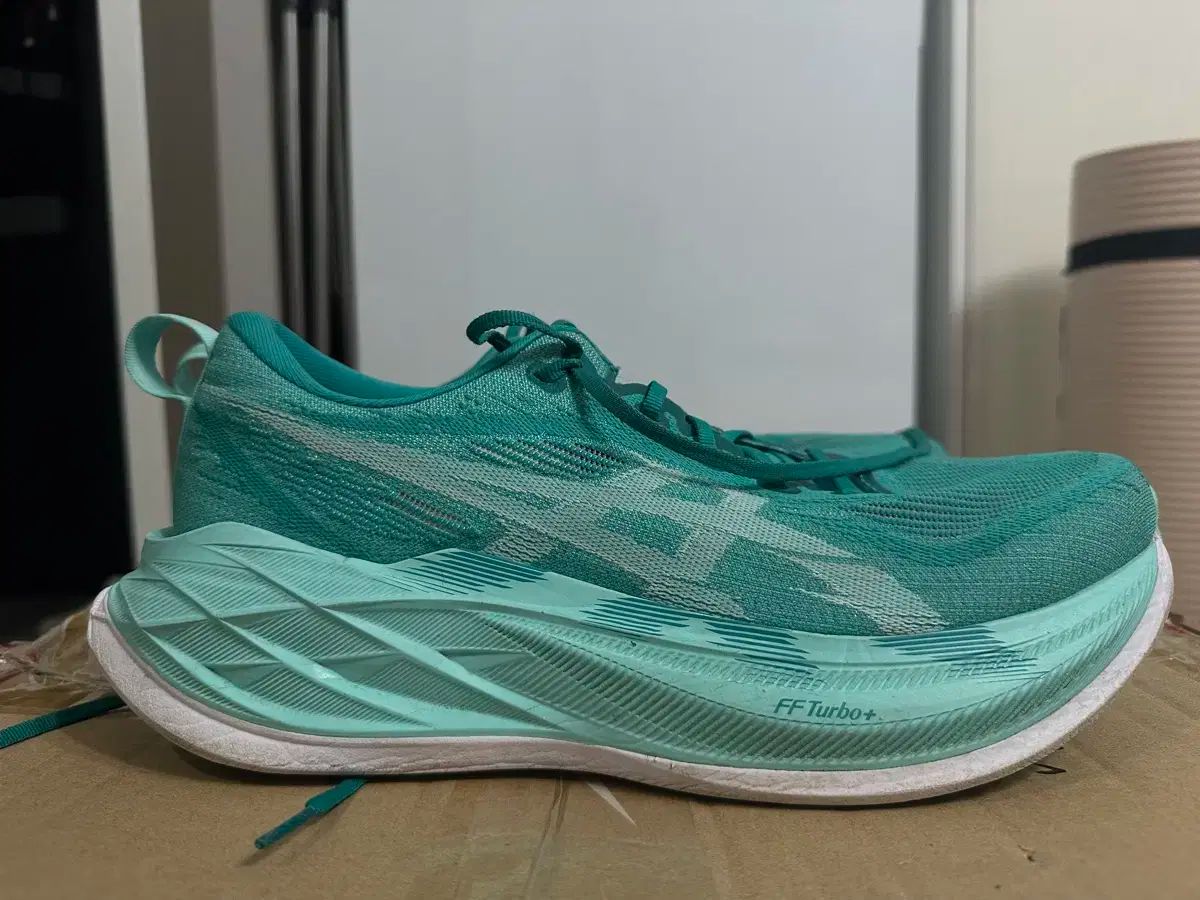 アシックス SUPERBLAST 2 ミント 280