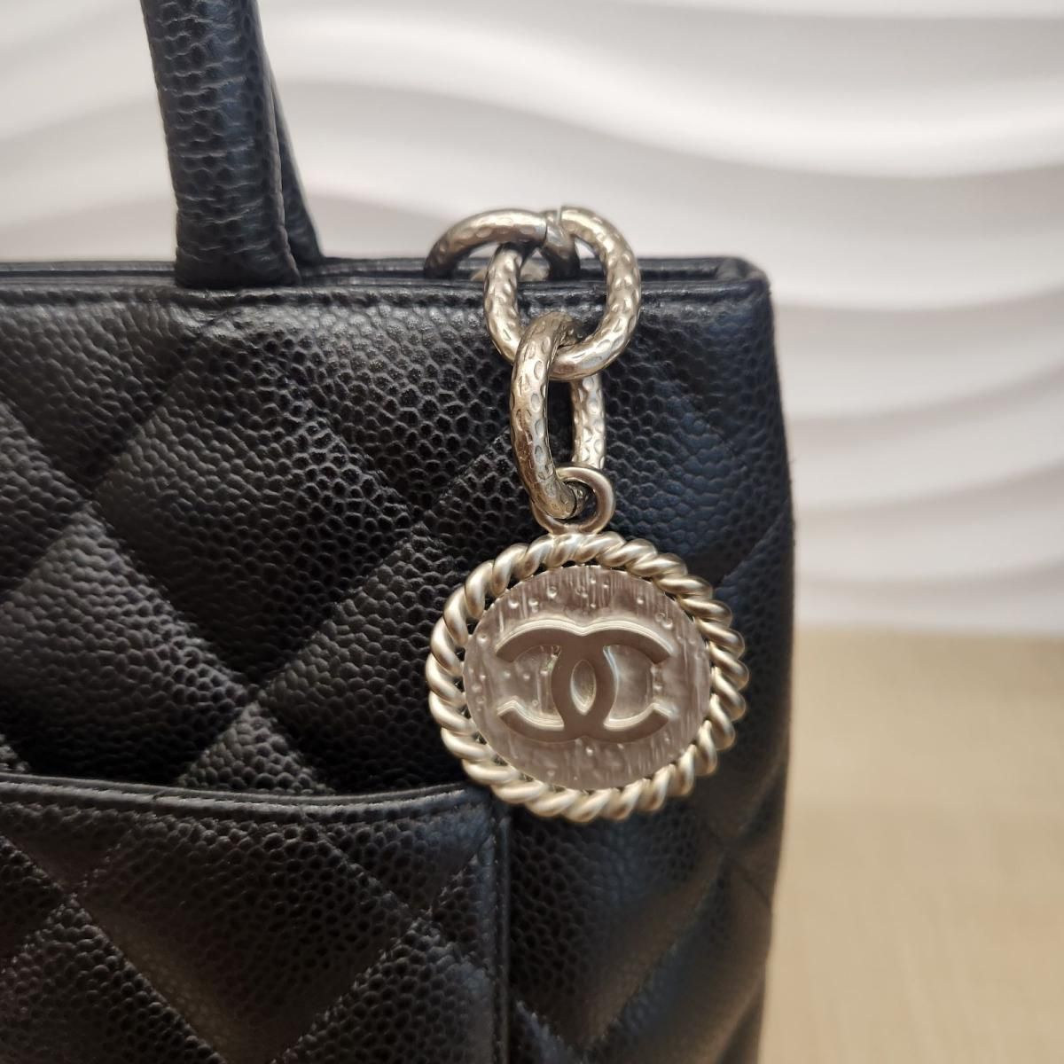 CHANEL シャネル 復刻トート キャビアスキン 黒 ブラック バッグ CHANEL シャネル 復刻トート トートバッグ キャビアスキン
