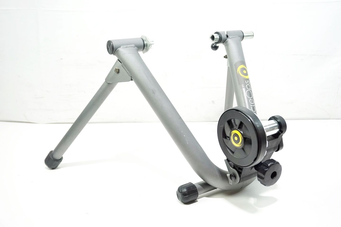 CYCLEOPS サイクルオプス 固定式サイクルトレーナー Amazon | CycleOps(サイクルオプス) 家トレ Zwift対応サイクル