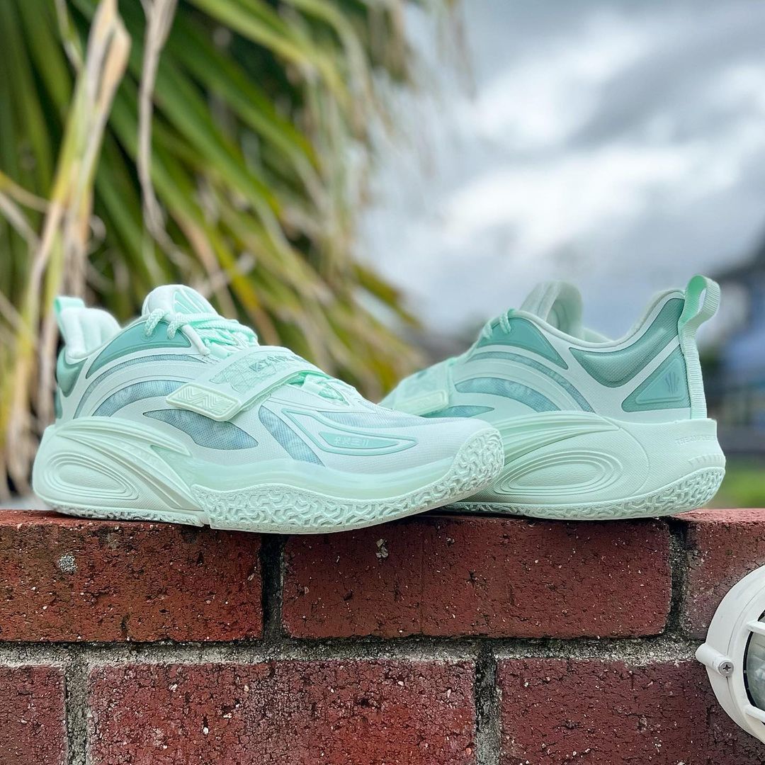 ANTA KAI 1 'GARDEN STATE' アンタ カイ 1 カイリー アービング