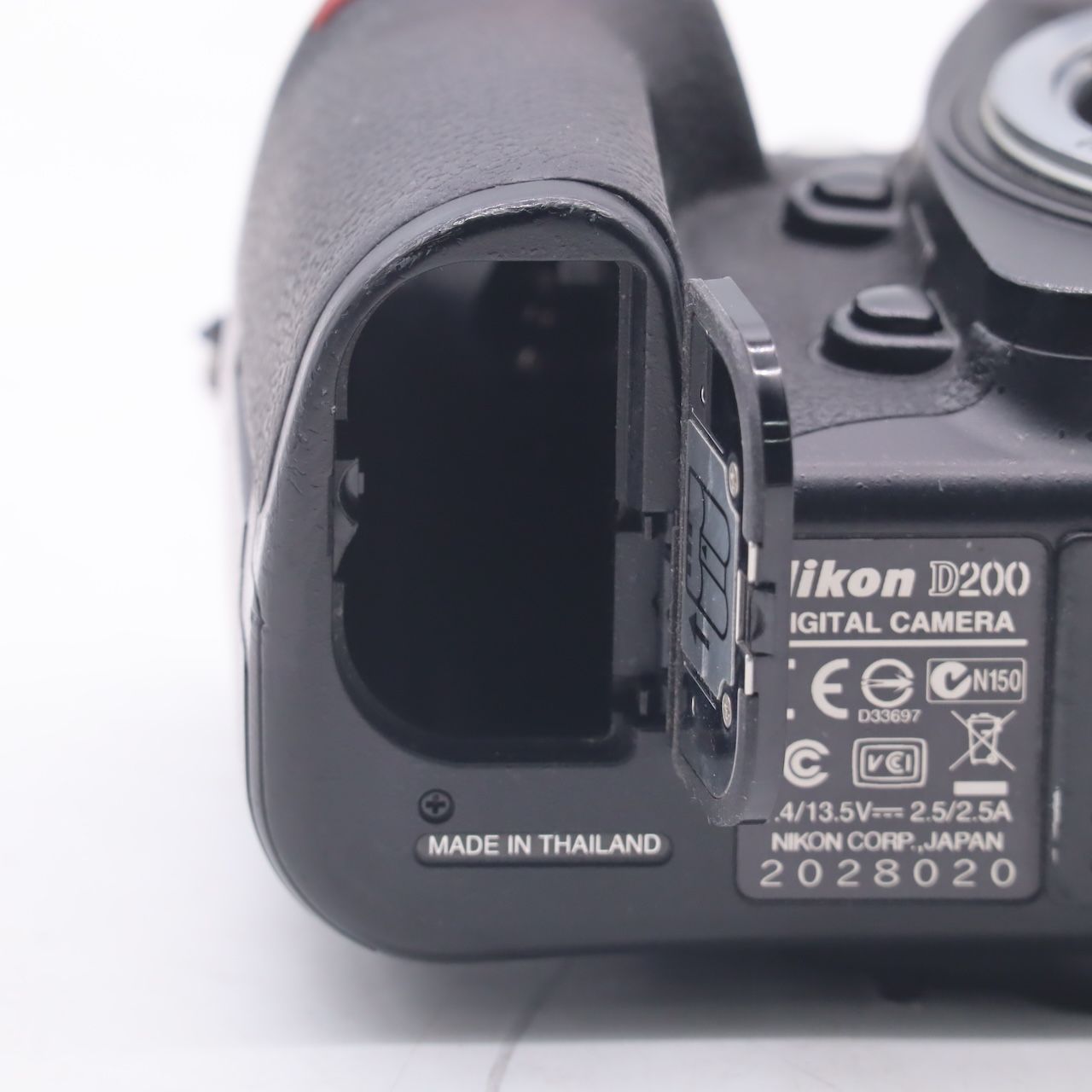 ニコン Nikon デジタル一眼レフカメラ D200 ボディ本体 シャッター回数