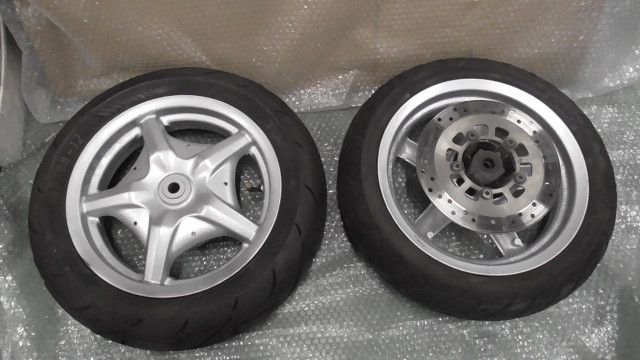 シグナスX 　ホイールタイヤセット‼️ シグナス-X SE12J-105xxx の ホイールセット タイヤ付き:#1722302193