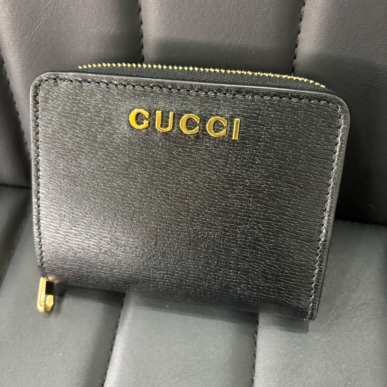 ΩNA2288 新品未使用！GUCCI グッチ スクリプト ミニ ウォレット 二 