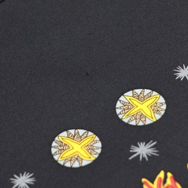 HERMÈS スカーフ カレ90 LE ROY SOLEIL 太陽王 楽天市場】エルメス HERMES カレ90 LE ROY SOLEIL 太陽王 大判