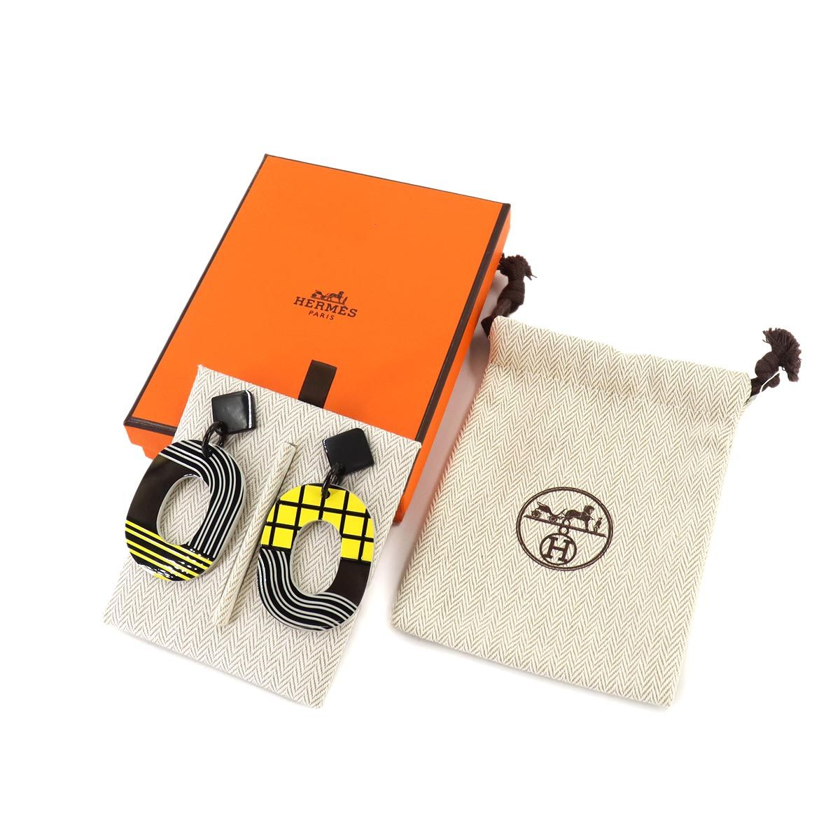 未使用 展示品 エルメス HERMES イスム ポップ チェック ピアス バッファローホーン ラッカーウッド ジョーヌボレアル 90242891 -  メルカリ