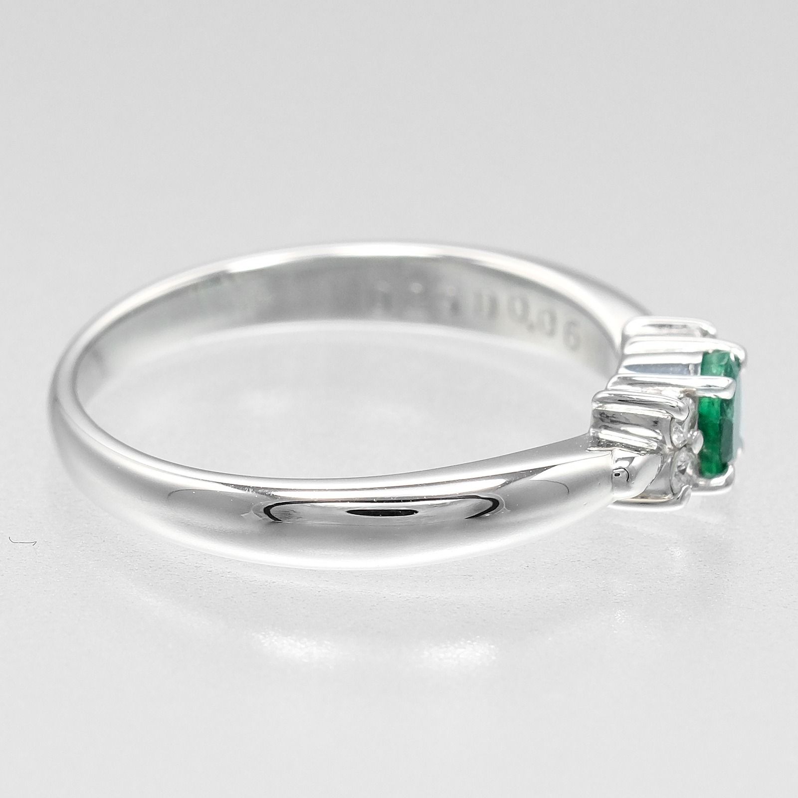 Pt900 天然エメラルド 0.23ct 天然ダイヤモンド 0.40ct リング