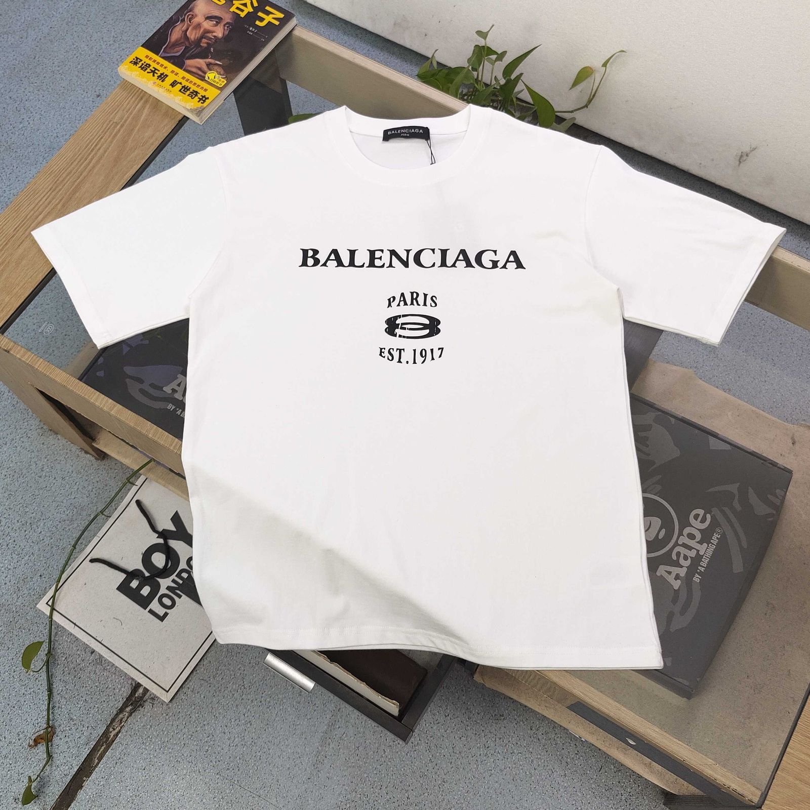 Balenciaga バレンシアガ サマーモノグラムロゴプリント