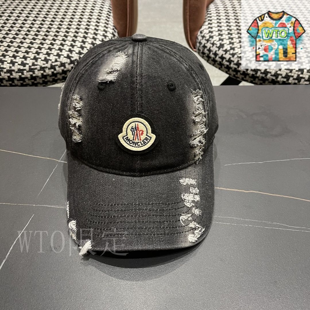 【ほぼ未使用】MONCLER ホワイト ベースボールキャップ　2025春夏新作 ほぼ未使用】MONCLER ホワイト ベースボールキャップ 2025春夏新作