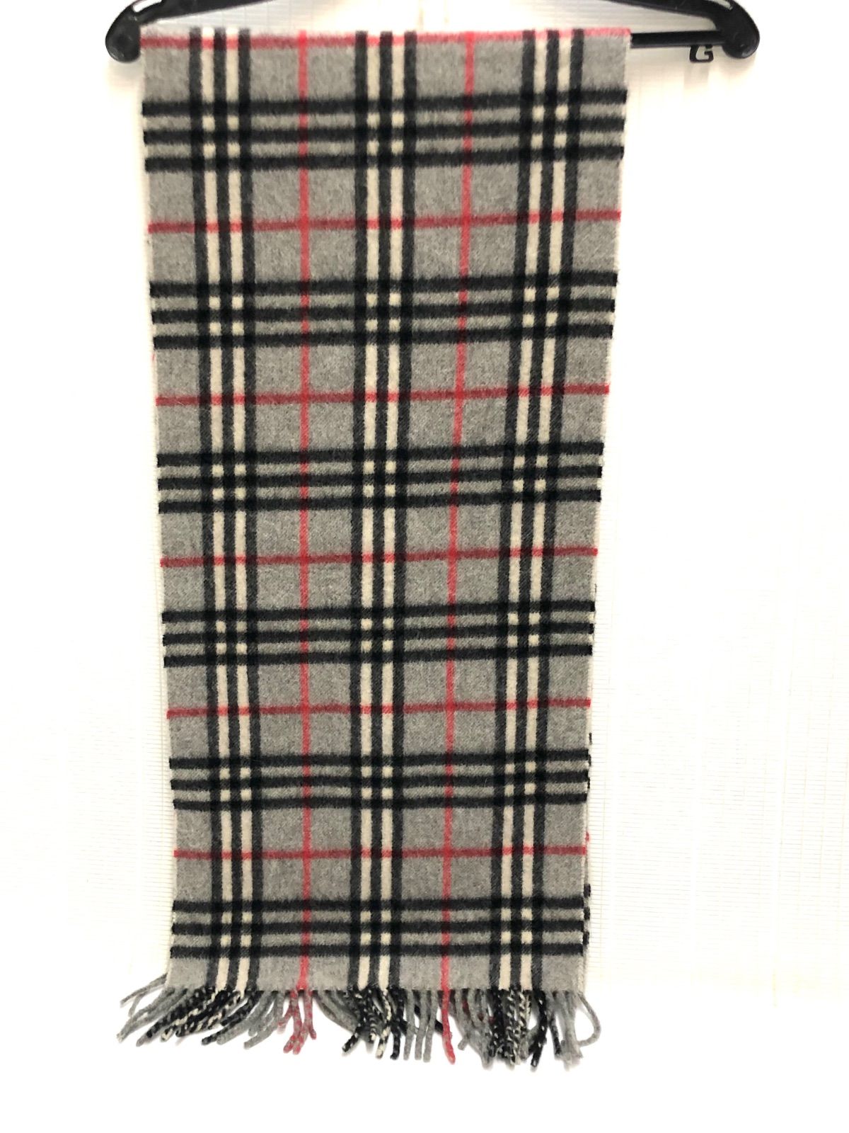 Burberrys バーバリー カシミヤ　チェック　マフラー　18695309 Burberrys バーバリー カシミヤ グレーチェック マフラー 18695309