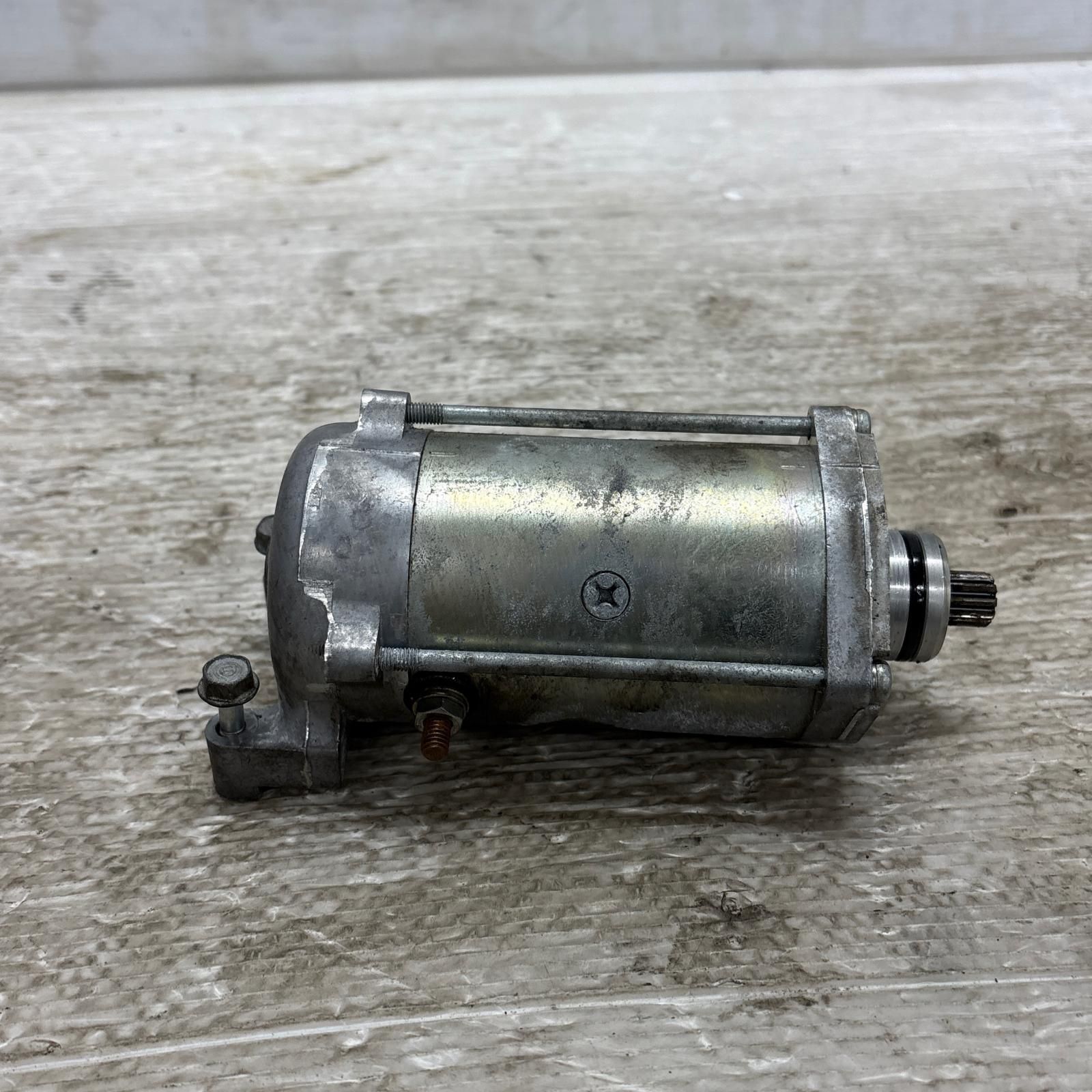 CB400F セルモーター