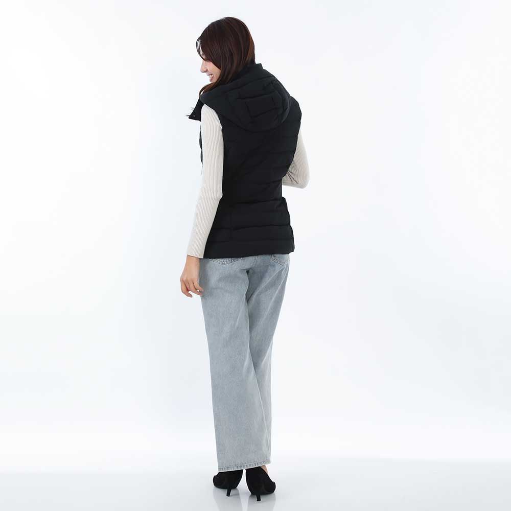 ライトダウンベスト