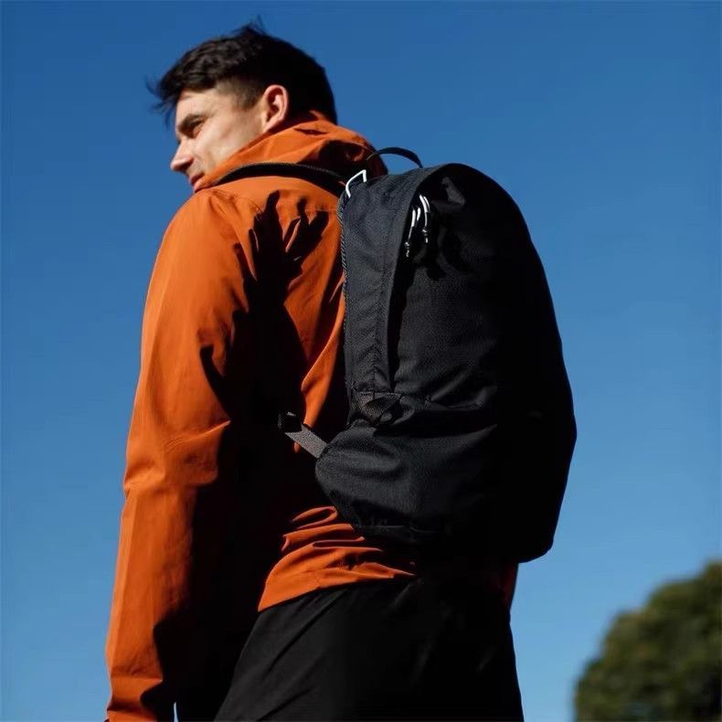 絶対にあなたの一番選択！ BELLROY ベルロイ Lite Daypack 20L バックパック リュック アウトドア 登山 メンズ レディース · 3色選択 メンテ済