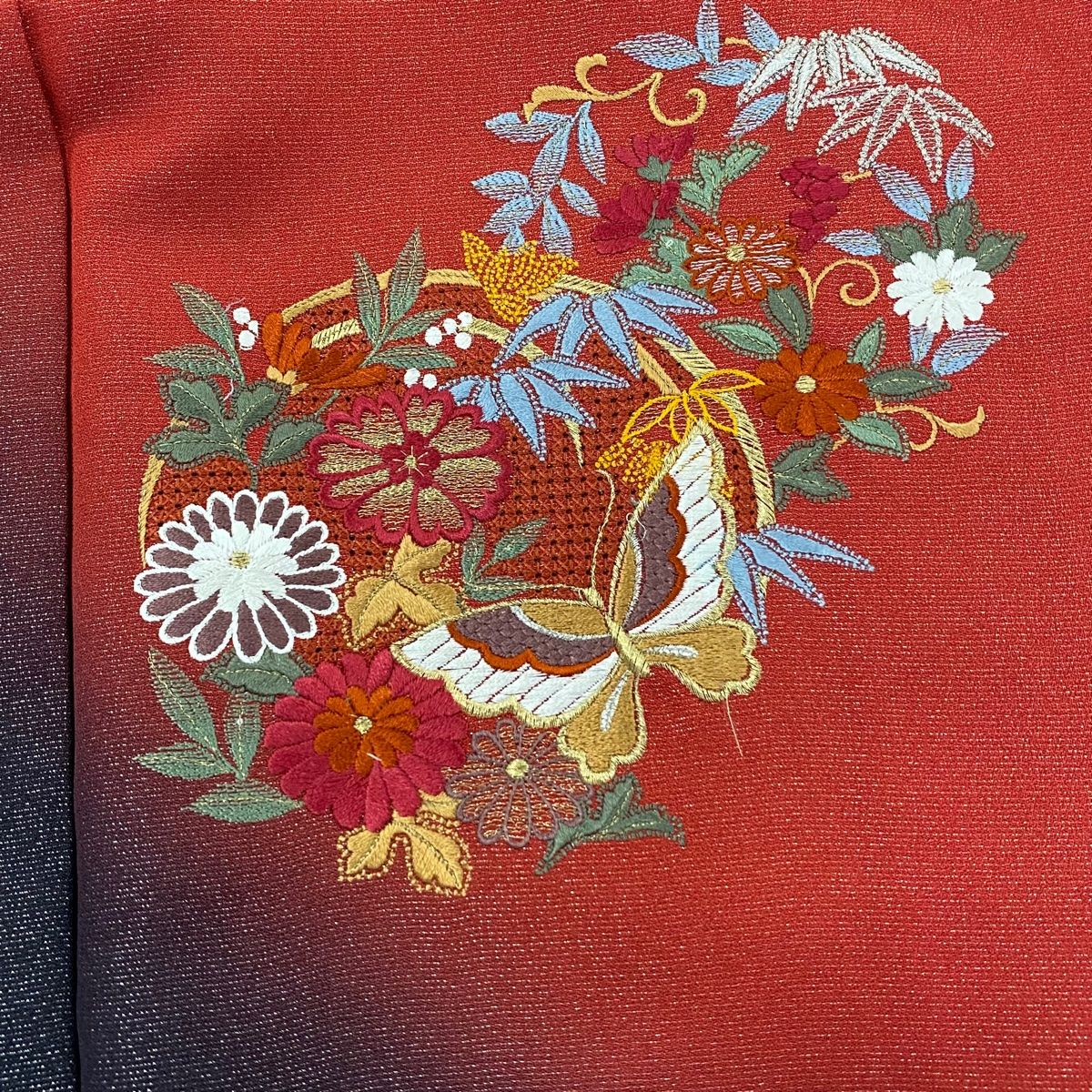 振袖 身丈160.5cm 裄丈70cm L 袷 花丸文 蝶 銀通し 刺繍 赤 正絹