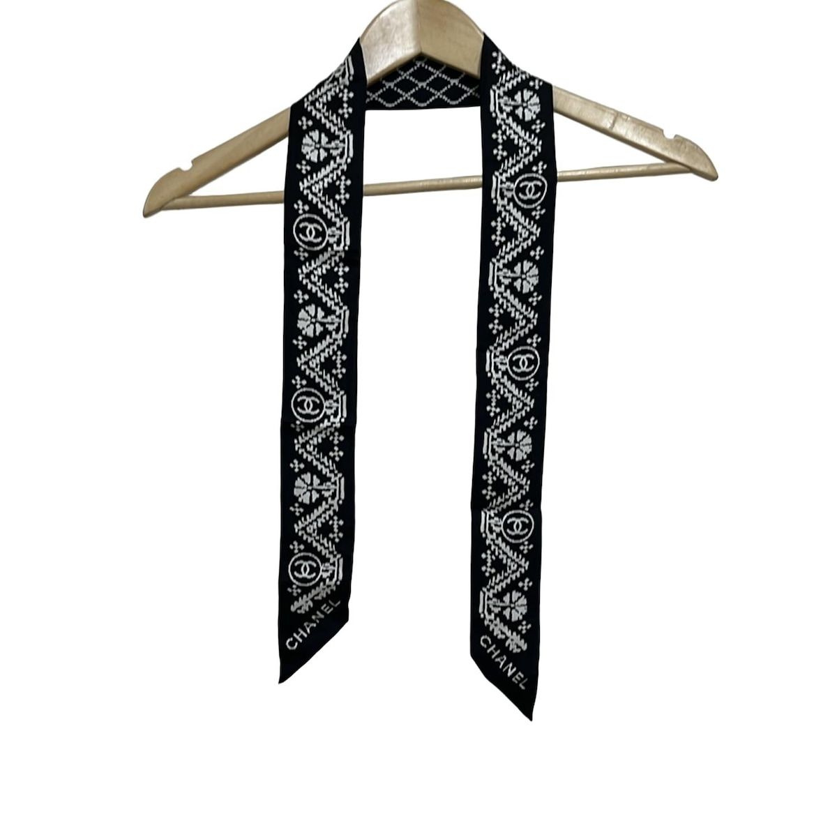 ☆限定の花柄☆【CHANEL】 ココビーチ バンダナ スカーフ 黒