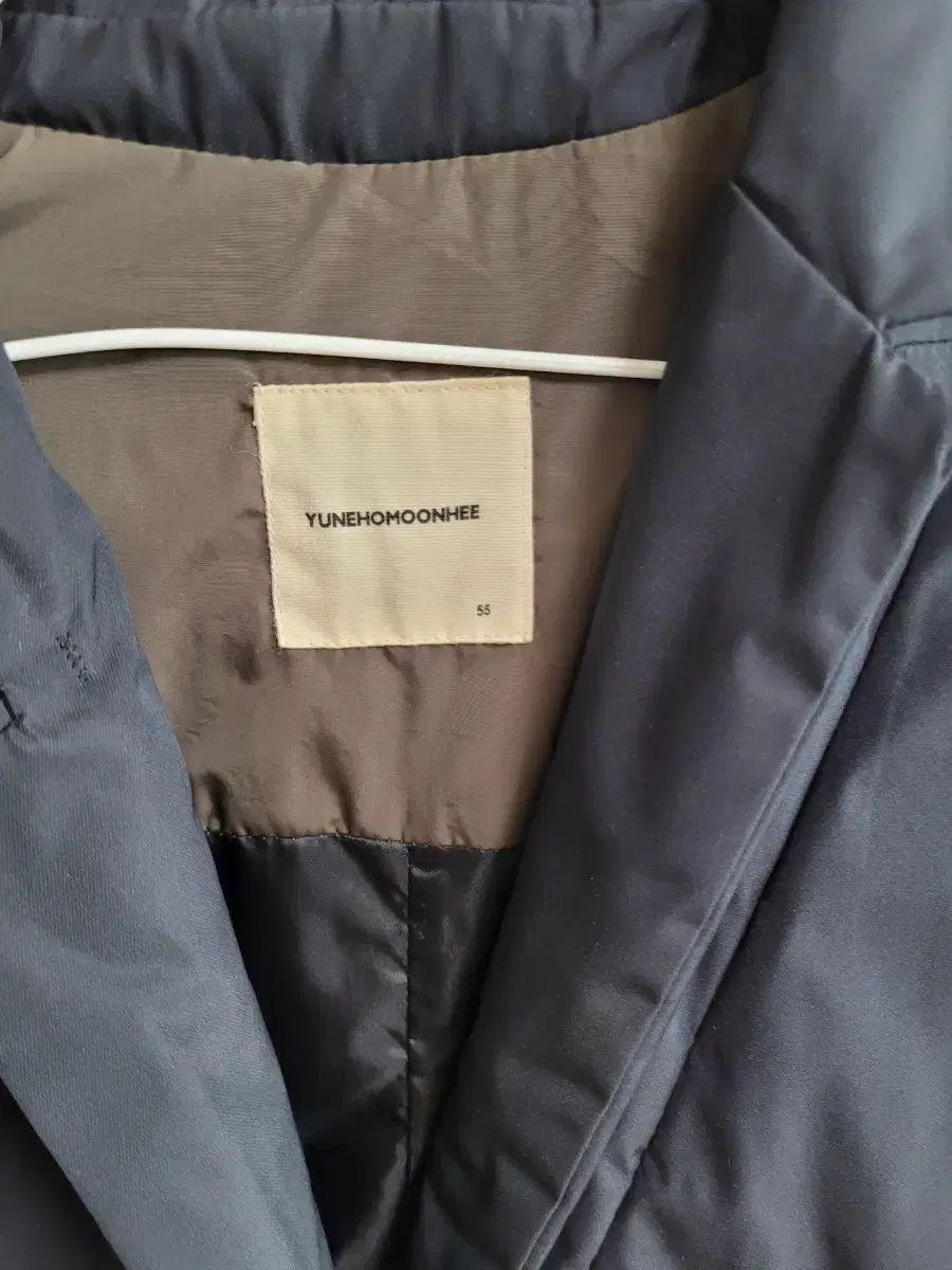 ユンホムニダダウンジャケット