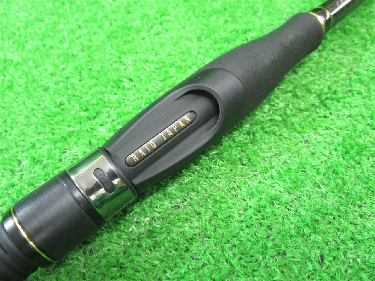 ECH滝 レイドジャパン グラディエーターアンチ GA-70HS-ST