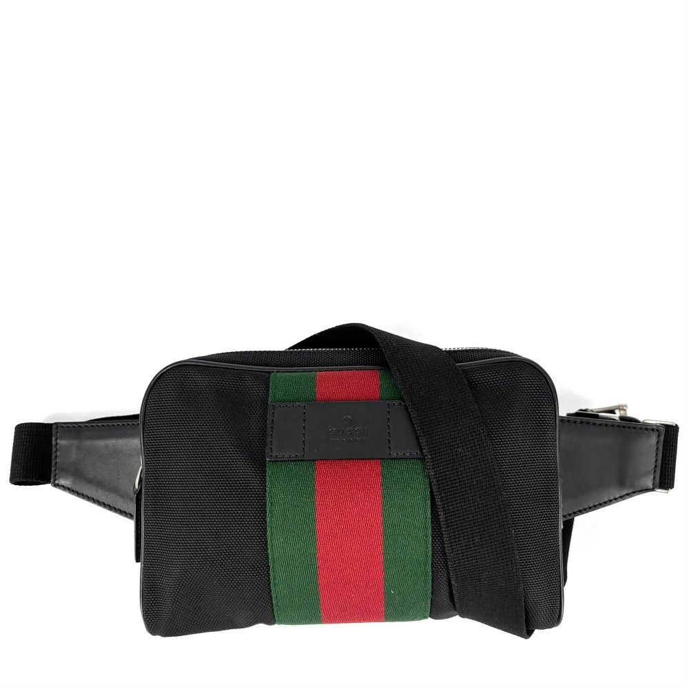 グッチ ボディバッグ メンズ ベルトバッグ シェリーライン ウエストポーチ 肩掛け 斜め掛け GUCCI 603919 ナイロンキャンバス ブラック 黒 シルバー金具 品