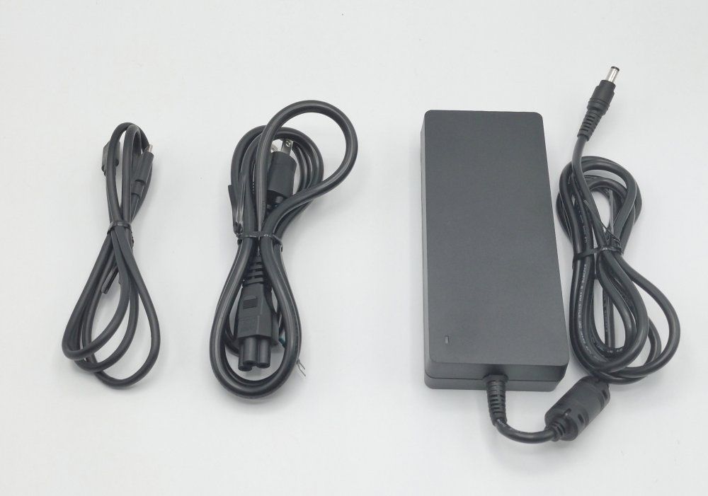 Anker 568 USB-C ドッキングステーション 11-in-1 USB4 トリプルディスプレイ ディスプレイポート WWW_MEBLE-SODAR_PL