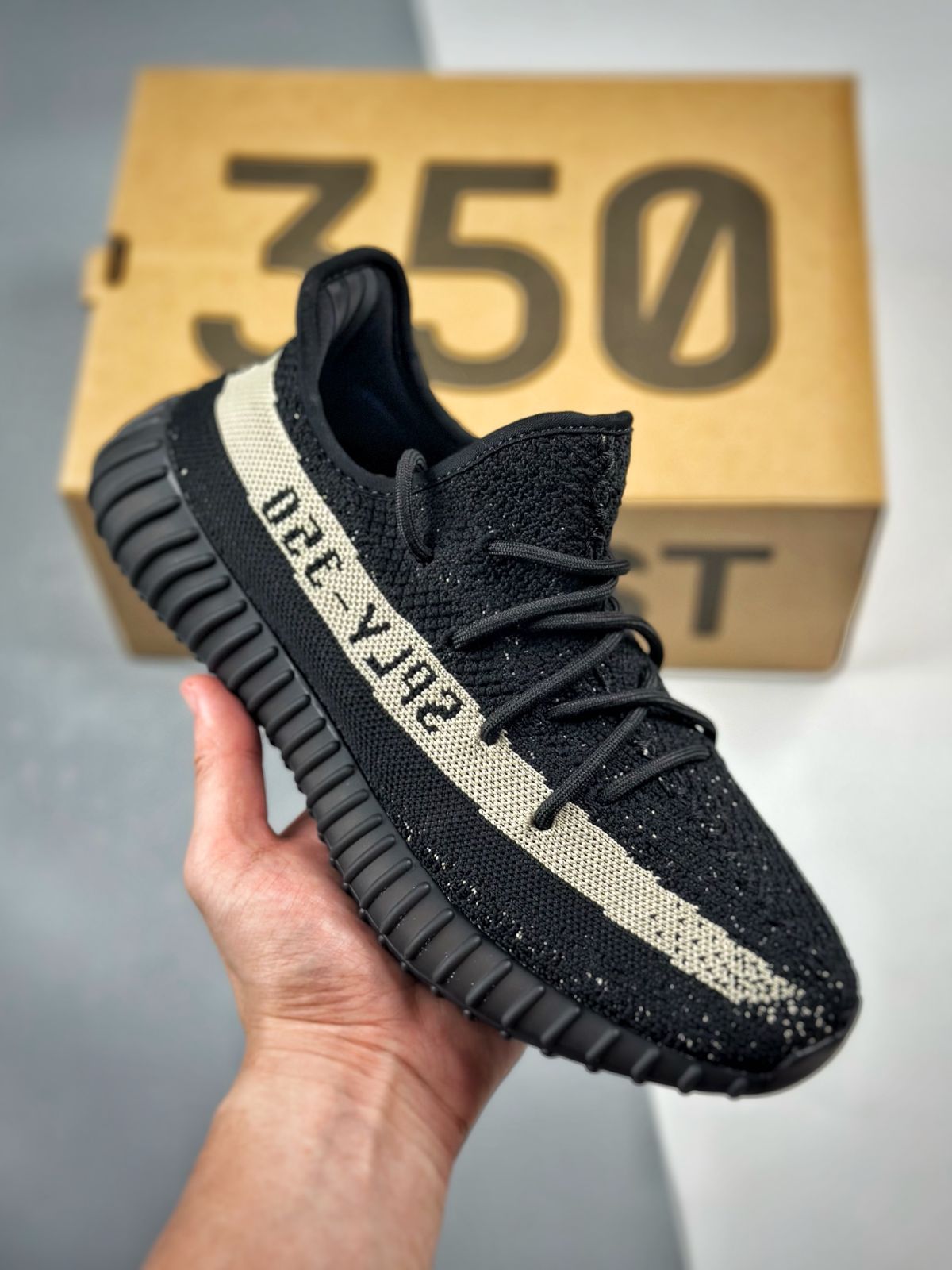 yeezy boost 350 V2 Core