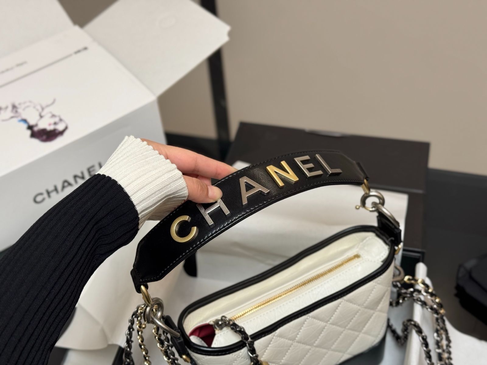 今日特価】Elegant CHANEL エレガントシャネル トラベルバッグ